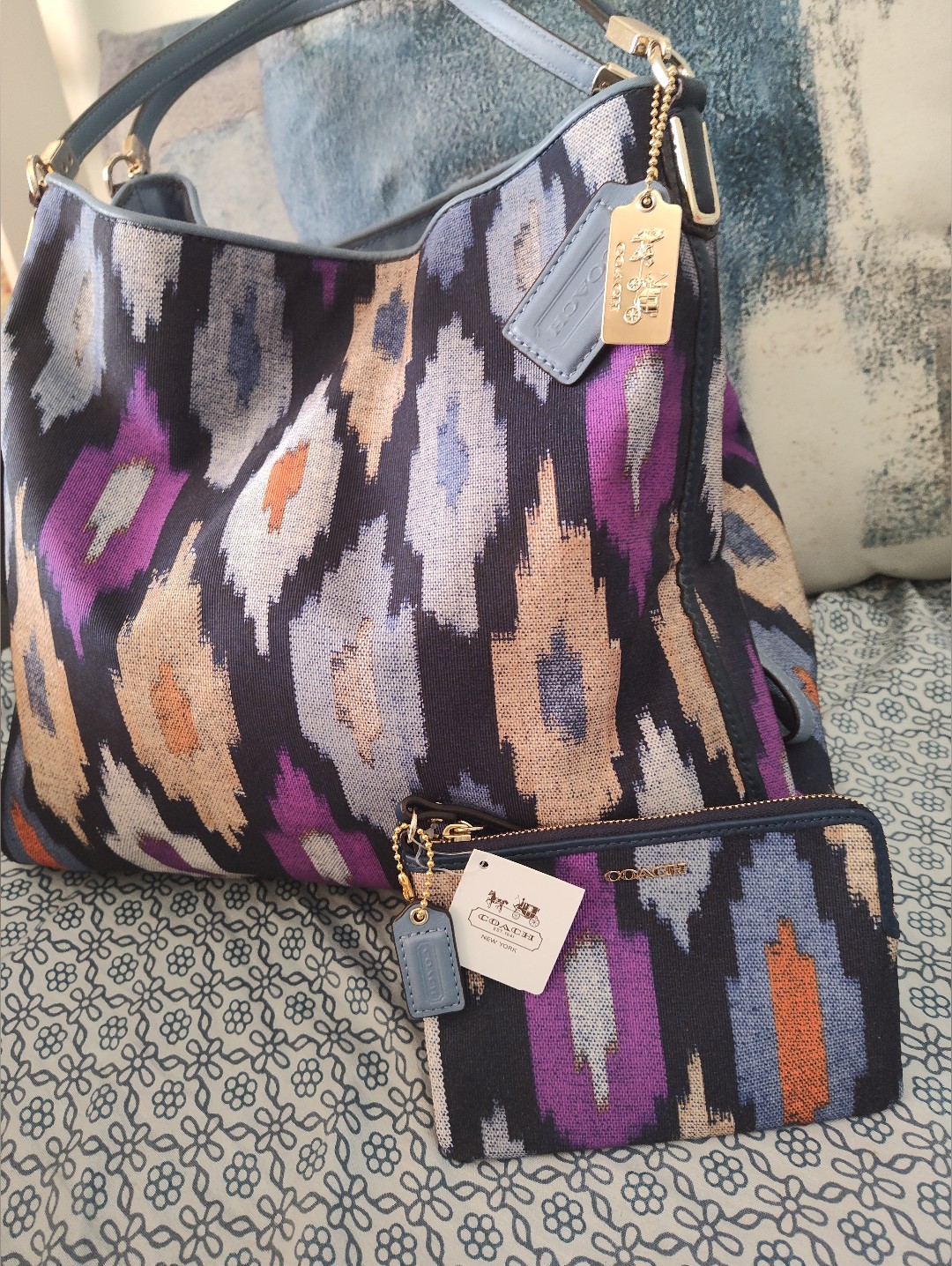 Coach Madison Ikat Print Canvas Hobo Bag.. Wristlet Is Nwt - Purple/Black